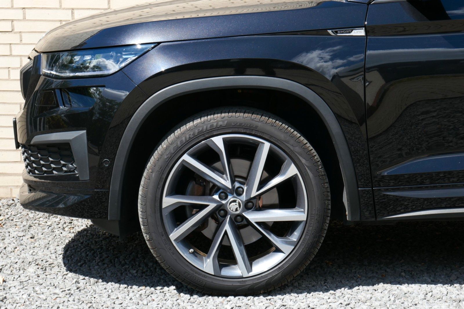 Skoda Kodiaq Sportline 4x4 Pano 360Cam Standheiz. AHK