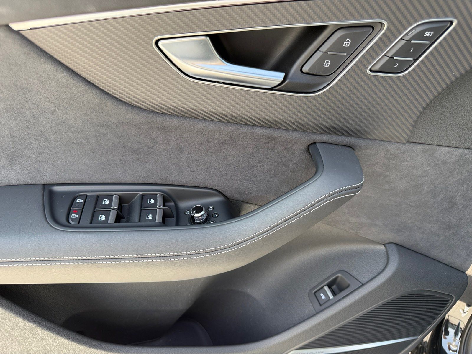 Audi Q7 50 TDI qu 2x S line MATRIX Pano STHZG AHK 22"