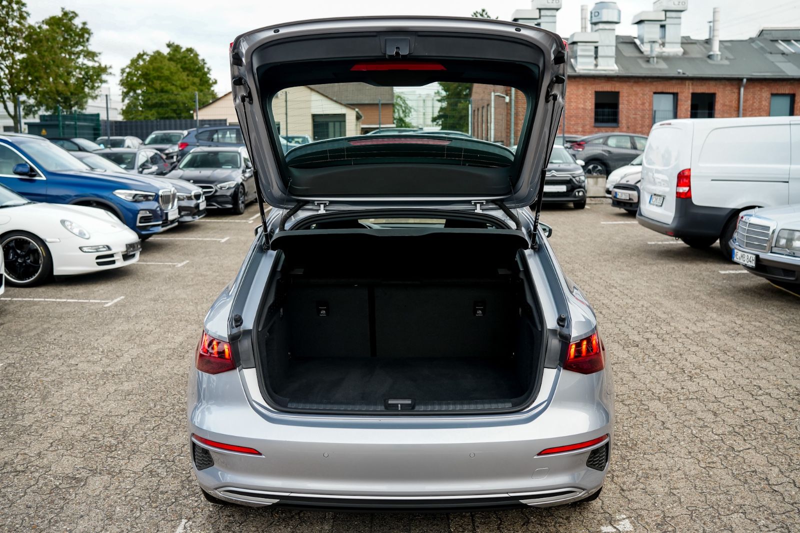 Audi A3 Sportback 35 TFSI advanced - Samsaru's Car Outlet