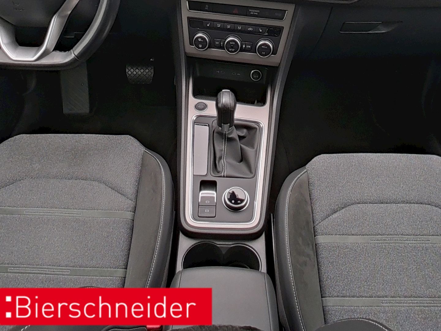 Seat Ateca 2.0 TDI DSG 4Mo. Xperience NAVI AHK LED