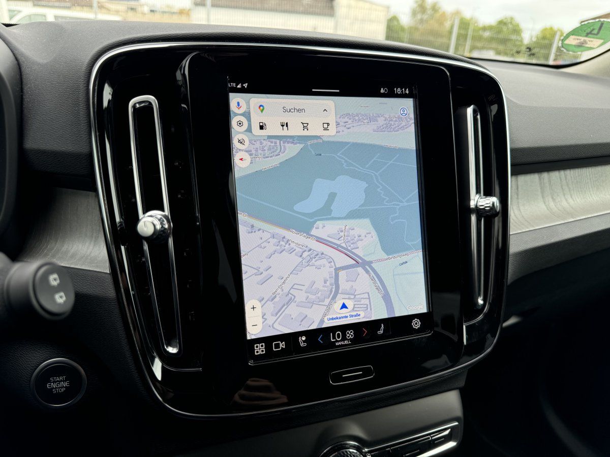 Volvo XC40 B3 Plus Dark 8-fach Aktionspreis