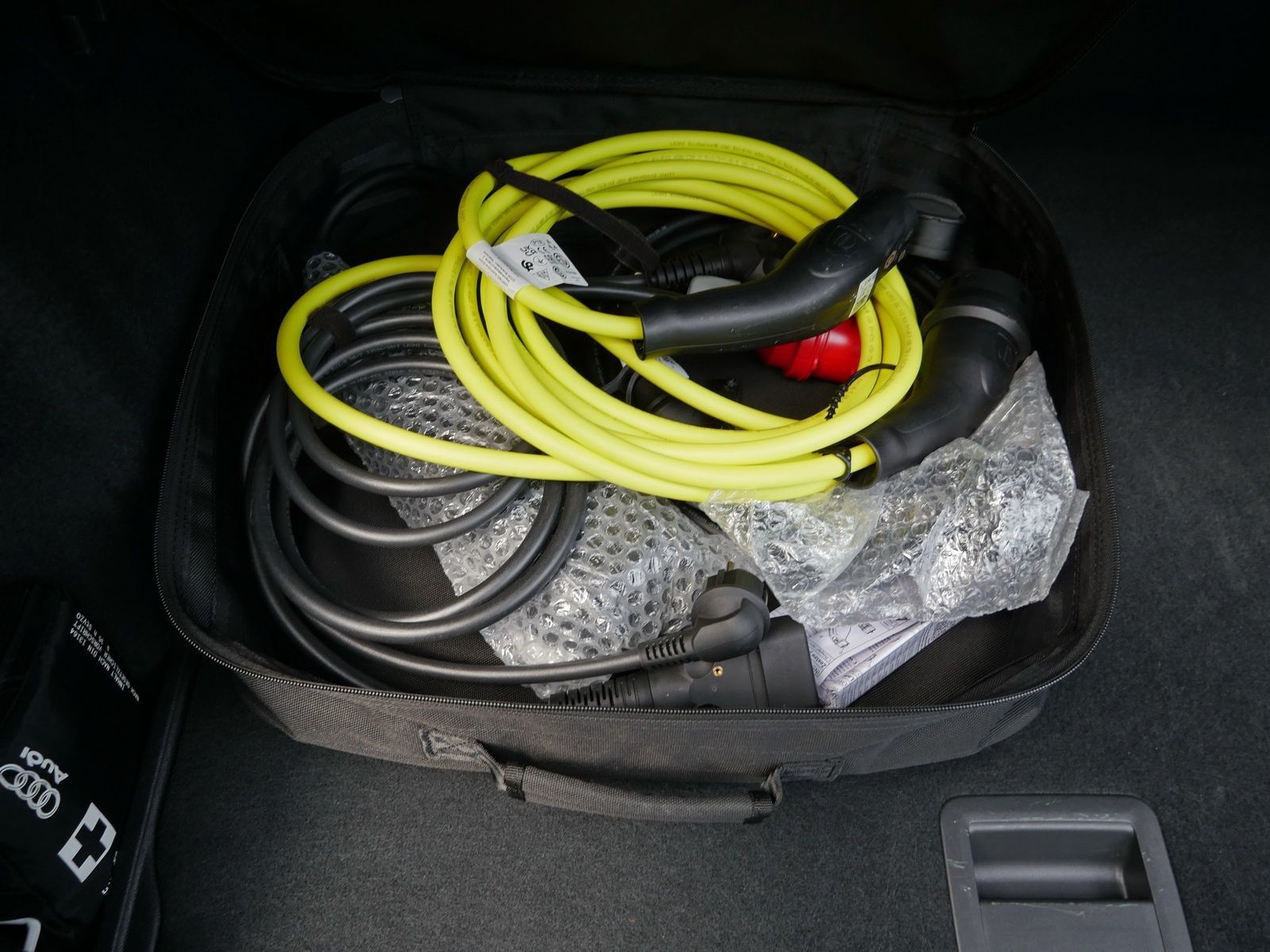 Audi A3 Sportback 45 TFSIe S line - Samsaru's Car Outlet