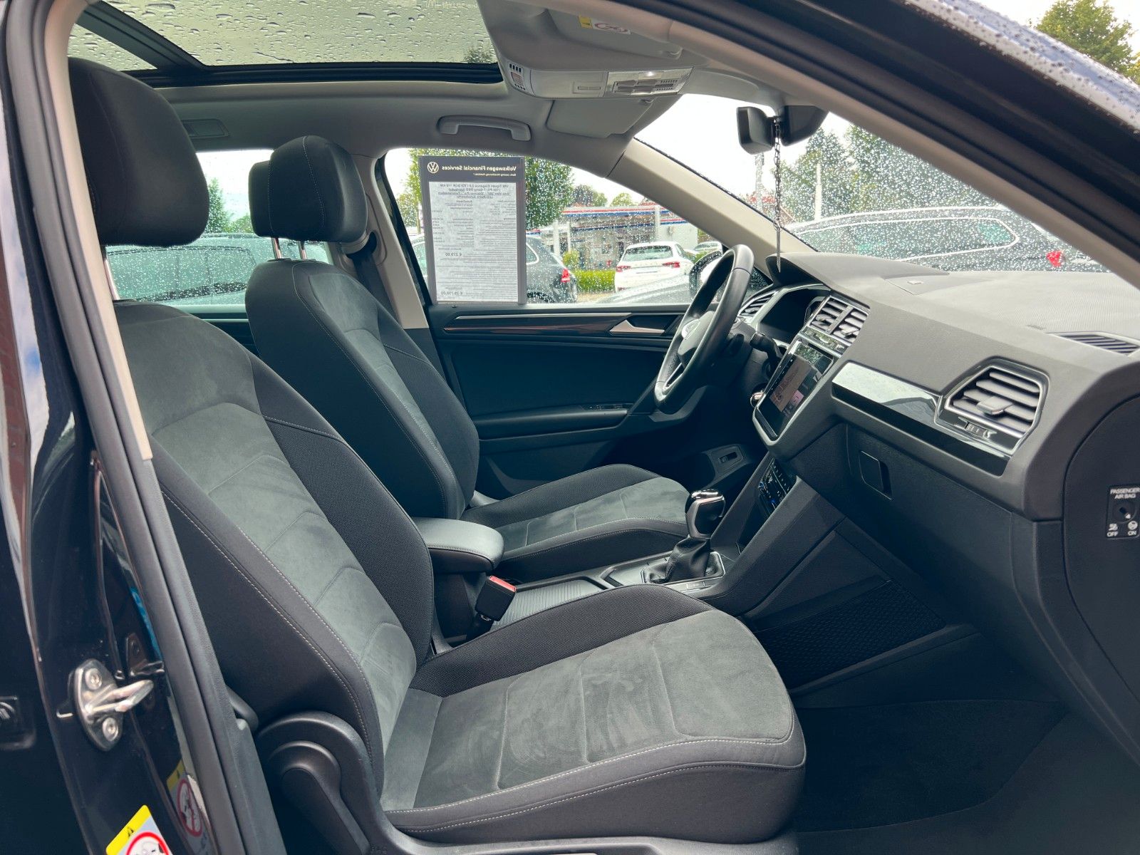 Volkswagen Tiguan Elegance TDi DSG - Samsaru's Car Outlet