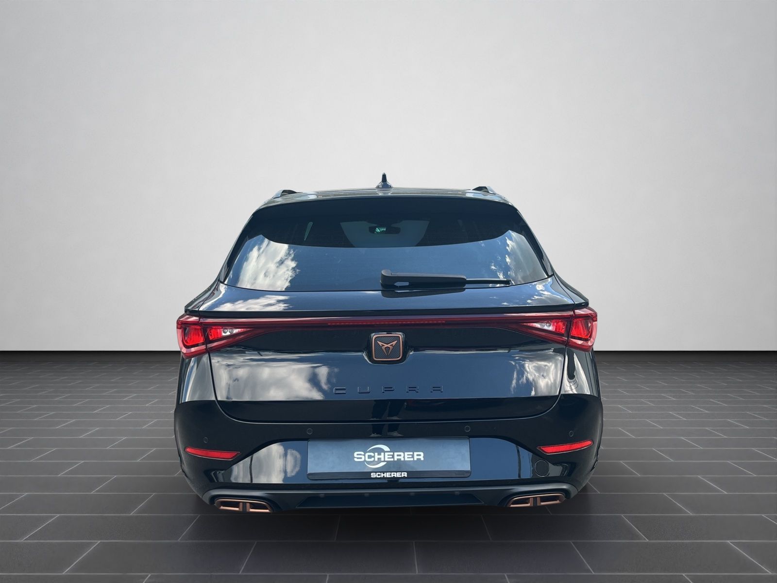 Cupra Leon Sportstourer 1.4 e-hybrid DSG - Samsaru's Car Outlet