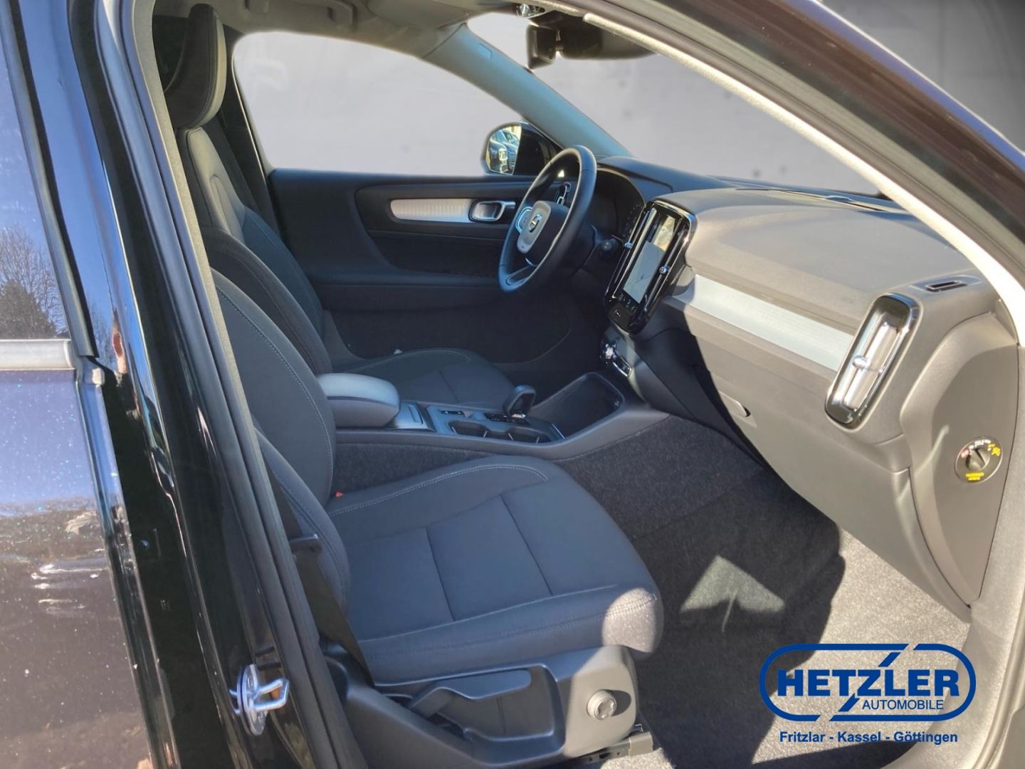 Volvo XC40 T3 Momentum Pro 2WD AHK Navi Soundsystem LE