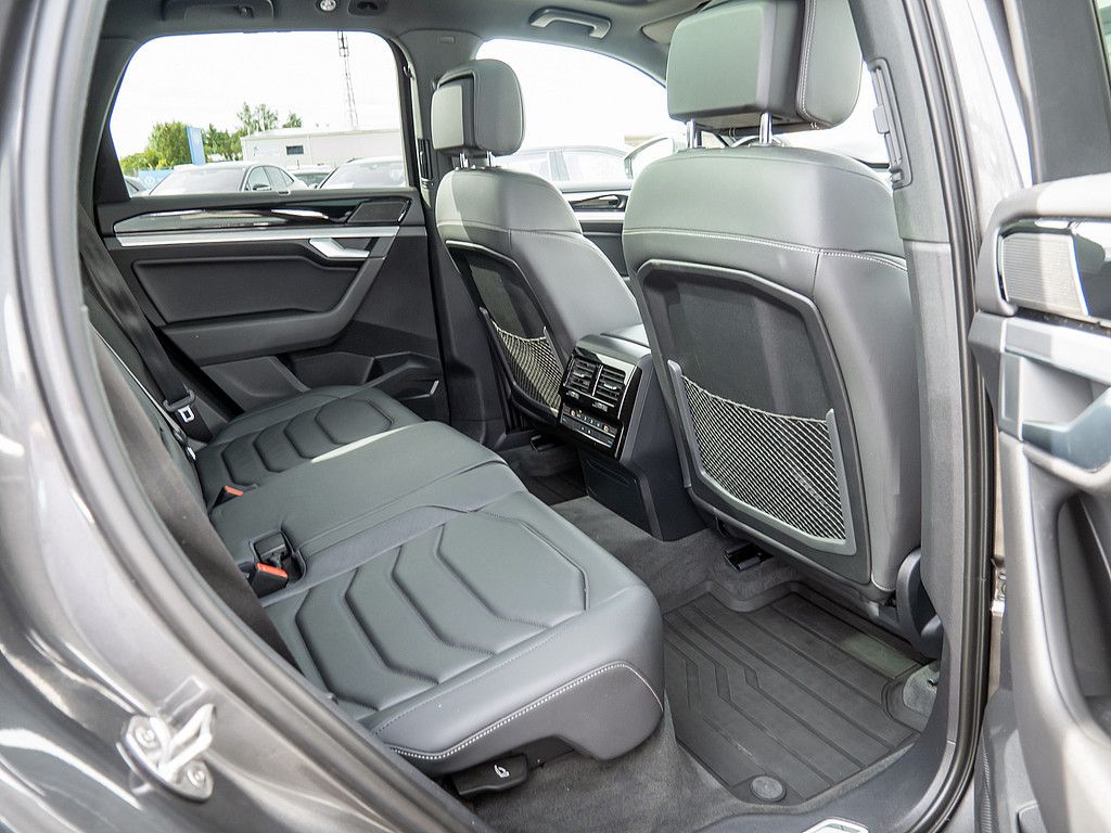 Volkswagen Touareg 3.0 V6 TSI eHybrid Elegance 4Motion PANO