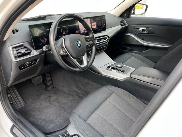 BMW 320i Touring Harman/Kardon,Kamera,Head-Up,ACC