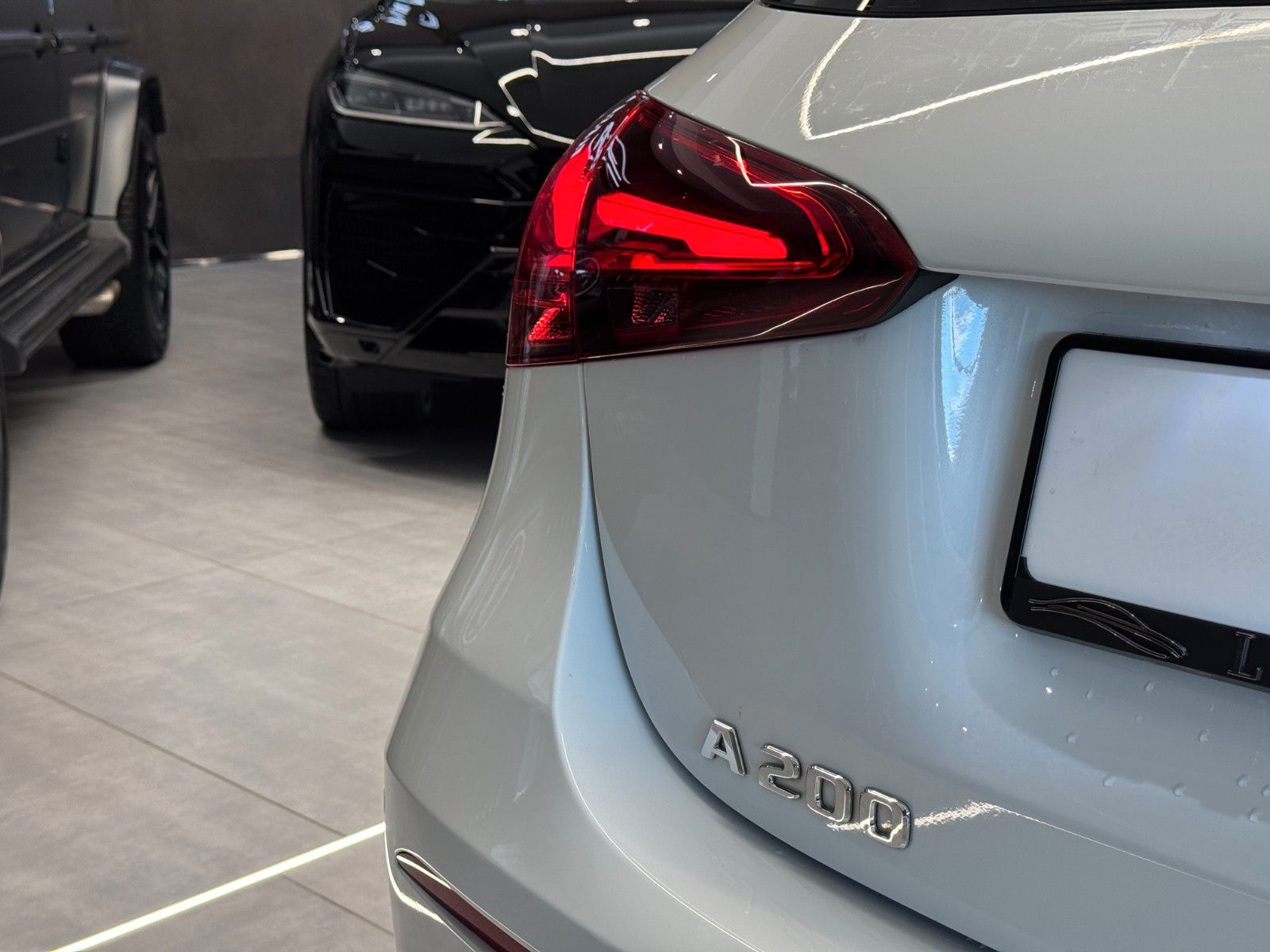 Mercedes-Benz A 200 AMG Line - Samsaru's Car Outlet