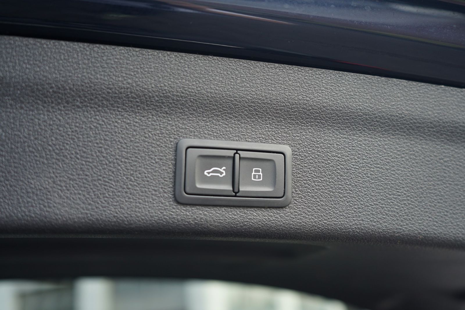 Audi A6 50 3.0 TDI quattro Avant S-line - Samsaru's Car Outlet