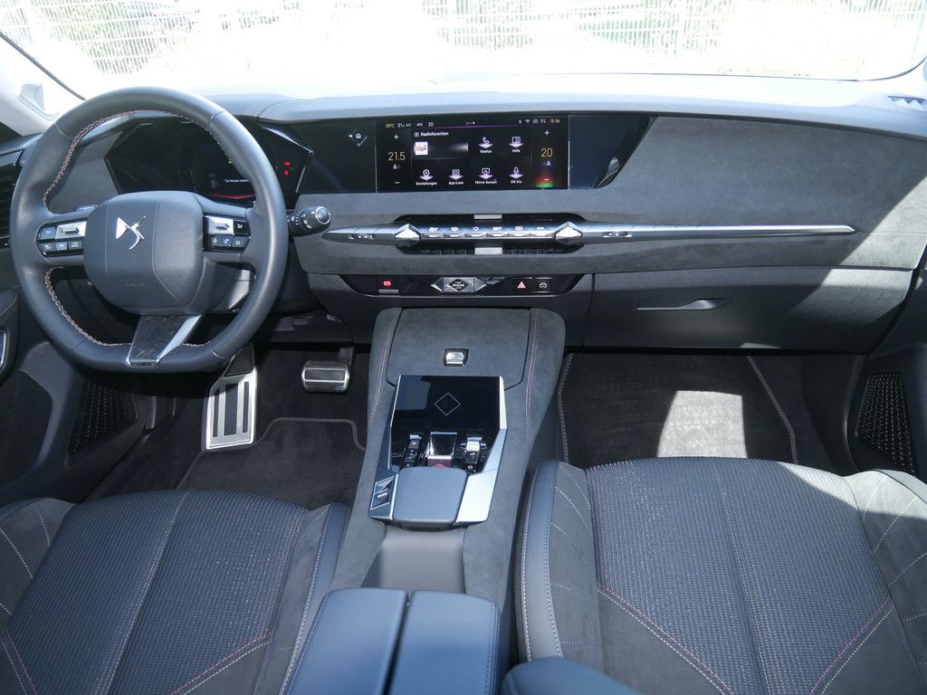 DS Automobiles DS 4 E-TENSE 225 Performance Line + MATRIX-LED