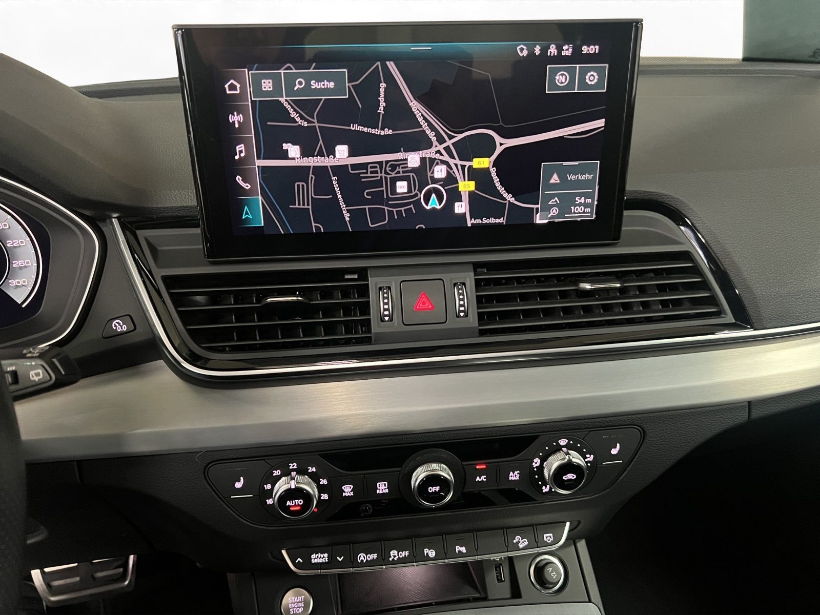 Audi Q5 40 TDI qu. S line AHK Pano Matrix LM 20" ACC
