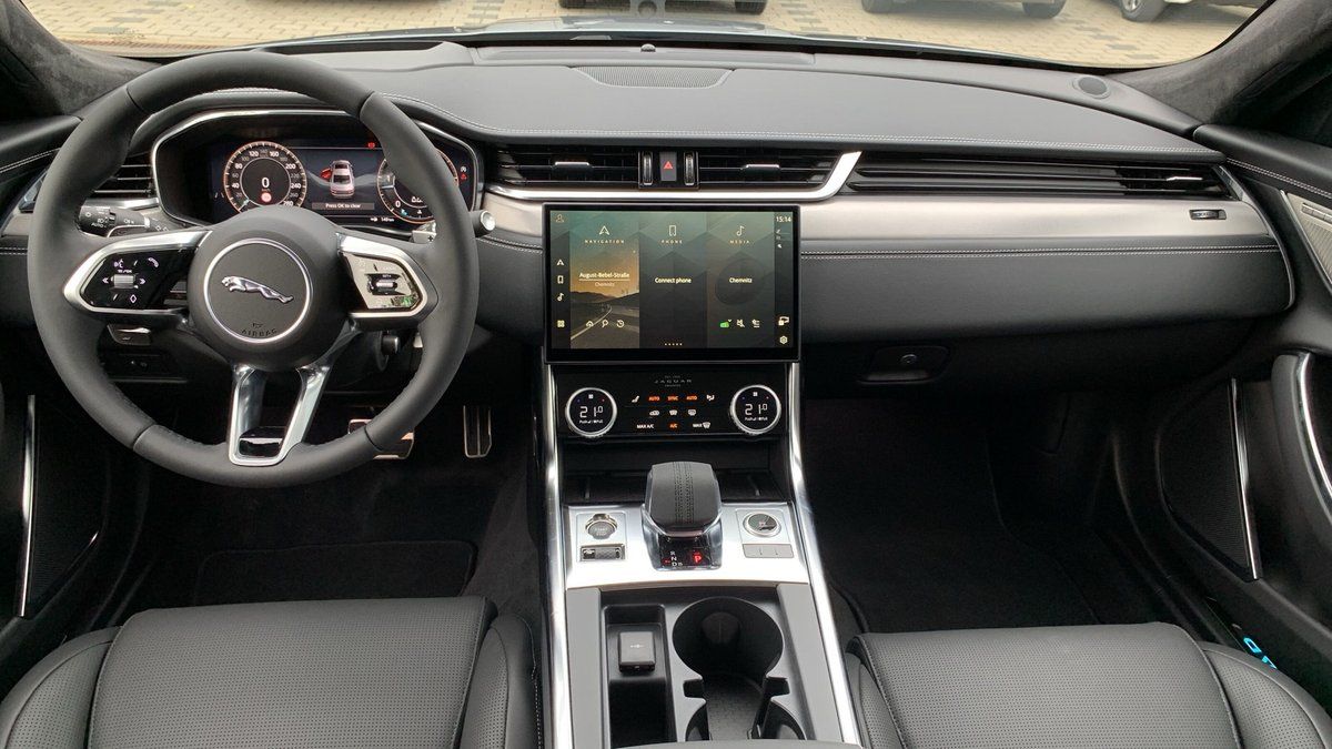 Jaguar XF D200 R-DYNAMIC HSE ACC+DAB+SHZG+LED+LMF+NAV