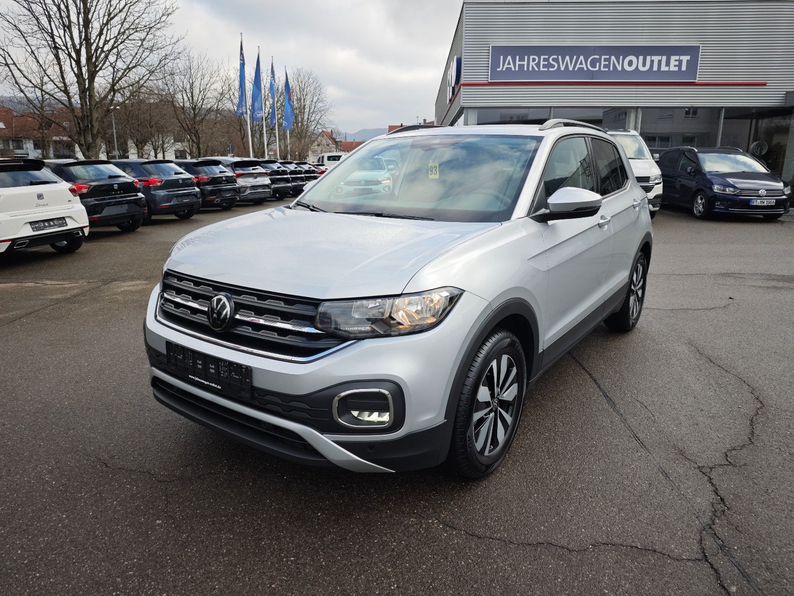 Volkswagen T-Cross Move - Samsaru's Car Outlet