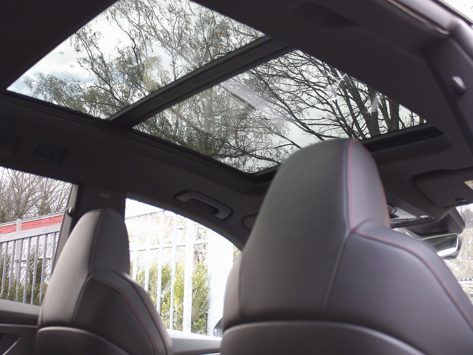 Audi RSQ8 *MATRiX*HUD*B&O*SPORTABGAS*PANORAMA*23"Y