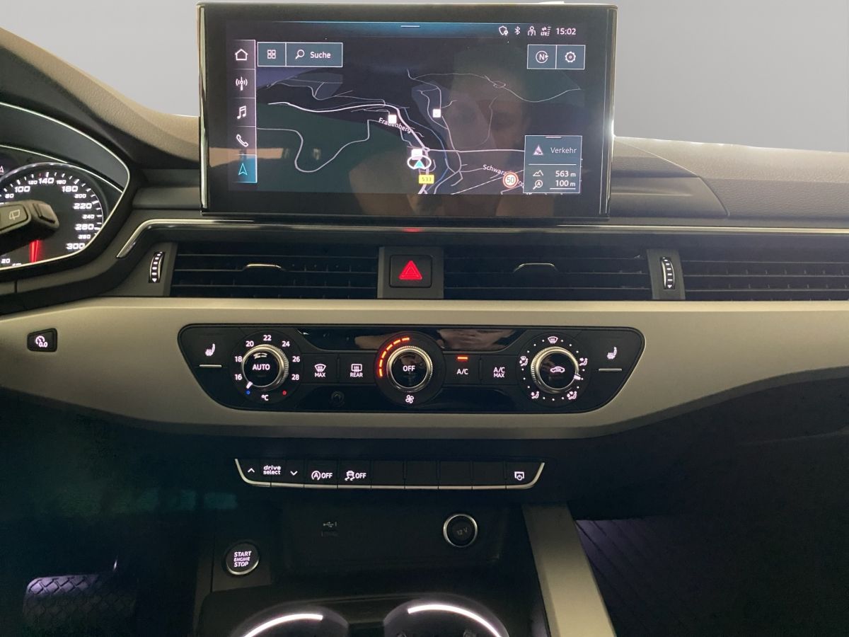 Audi A4 Avant 40 TFSI S tronic - Samsaru's Car Outlet