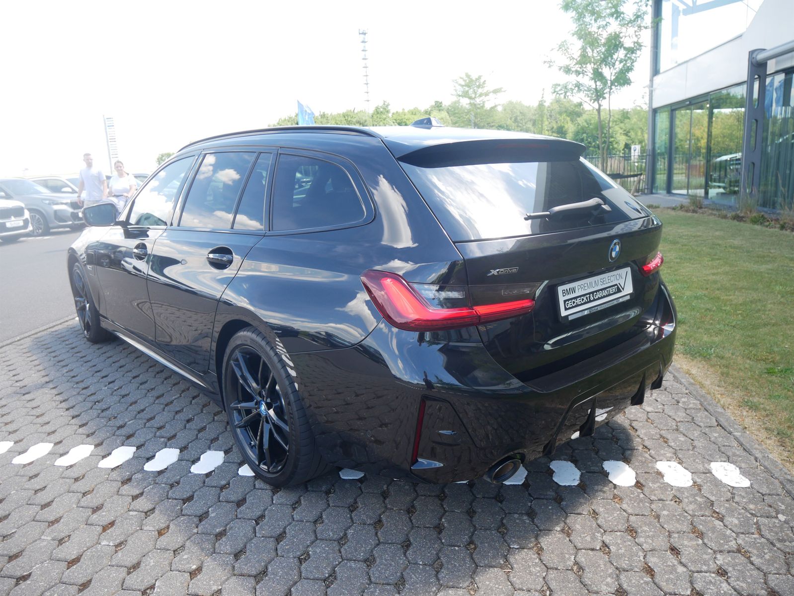 BMW 330e xDrive Touring M Sportpaket HK HiFi DAB