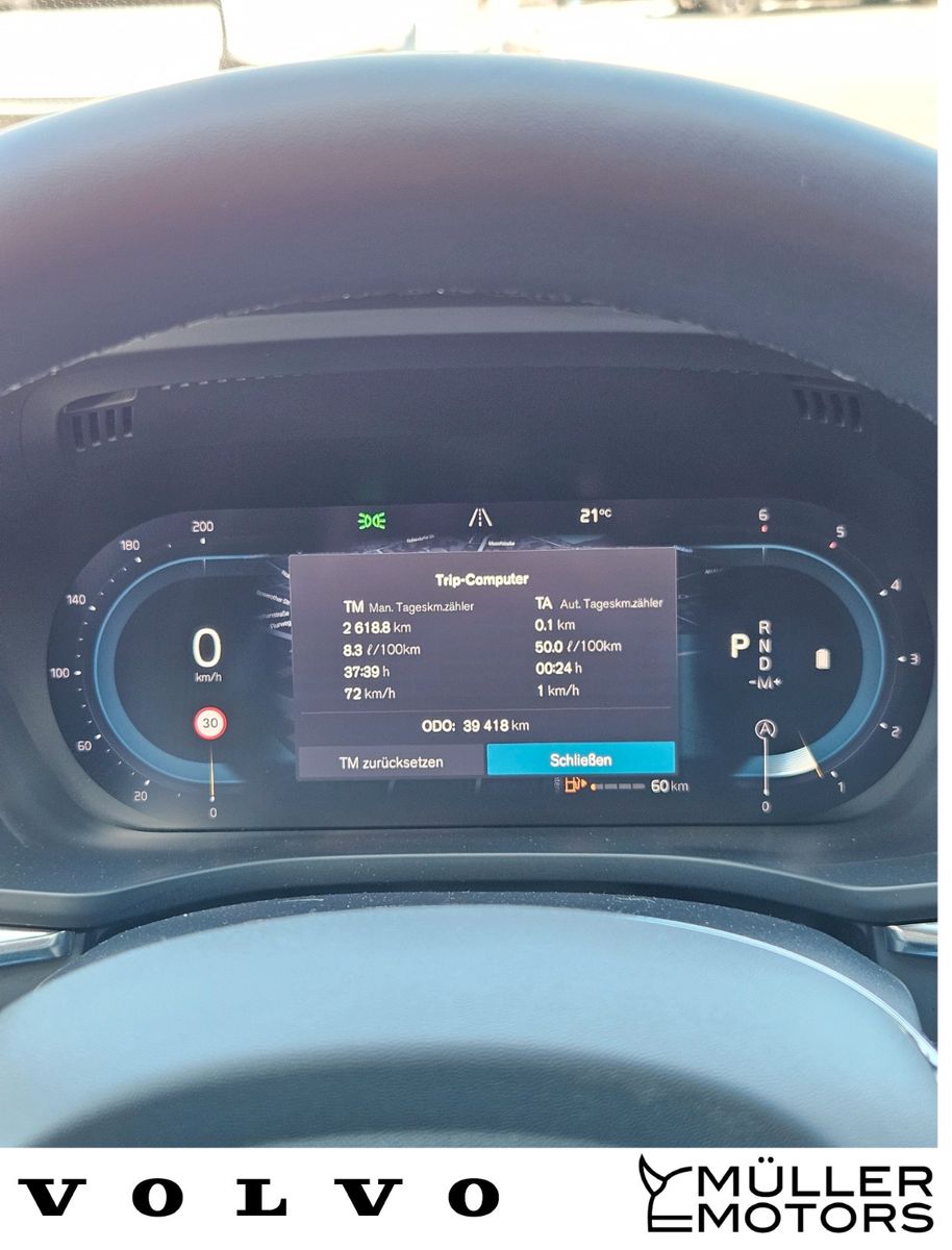 Volvo XC 60 Plus Dark AWD