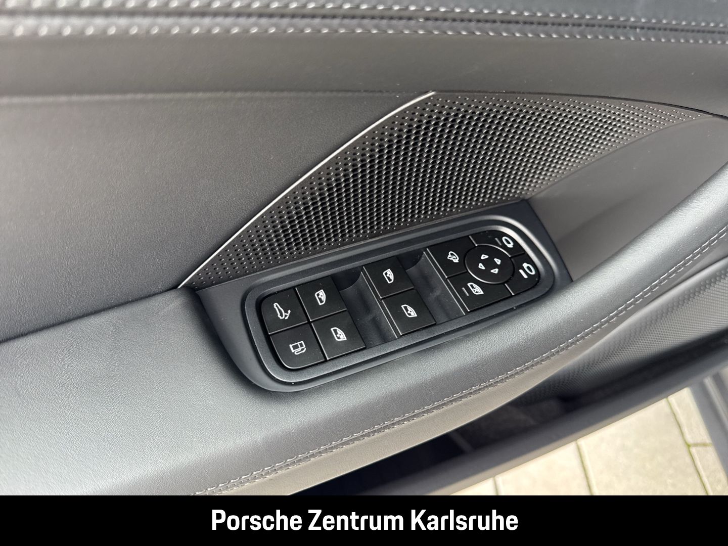 Porsche Panamera 4S E-Hybrid HA-Lenkung Active-Ride BOSE