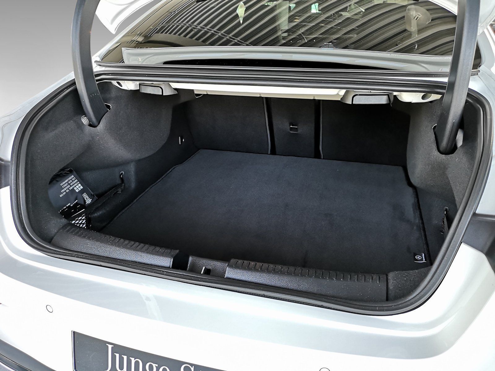 Mercedes-Benz CLA 250 4M Coupé AMG - Samsaru's Car Outlet