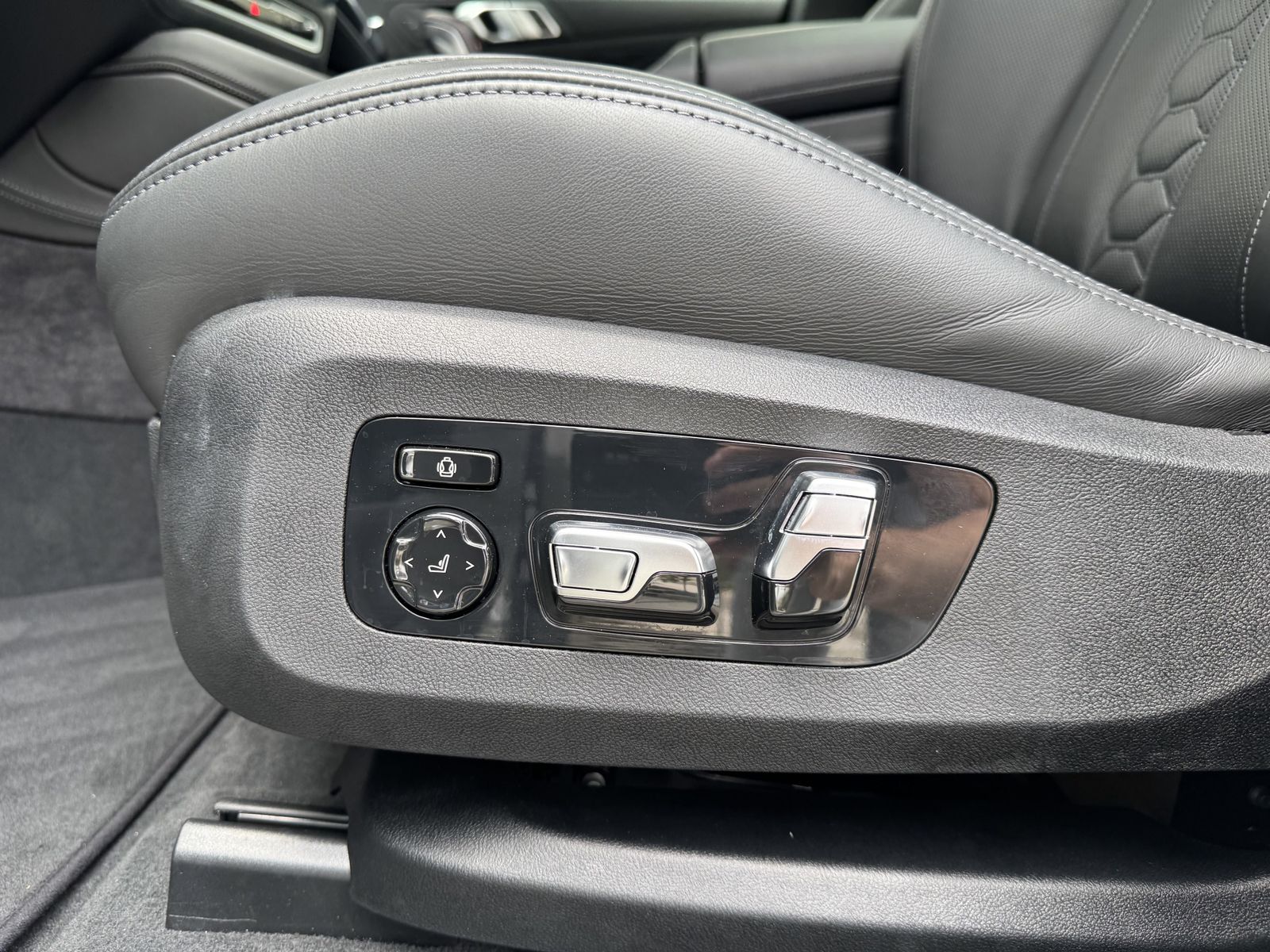 BMW X6 M Competition DA/PA Prof Pano Softcl. AHK H/K
