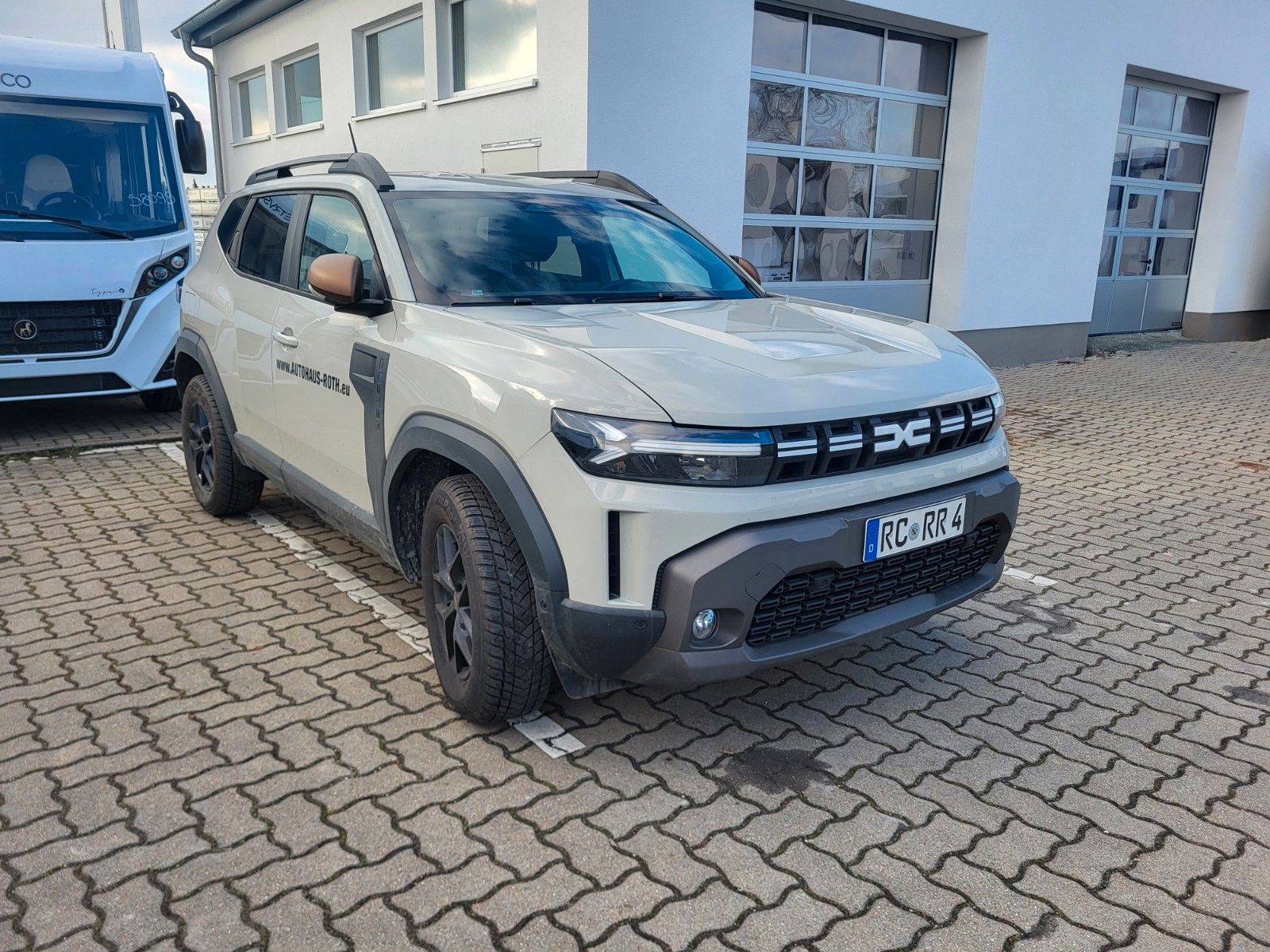 Dacia Duster III TCe 130 Extreme - Samsaru's Car Outlet