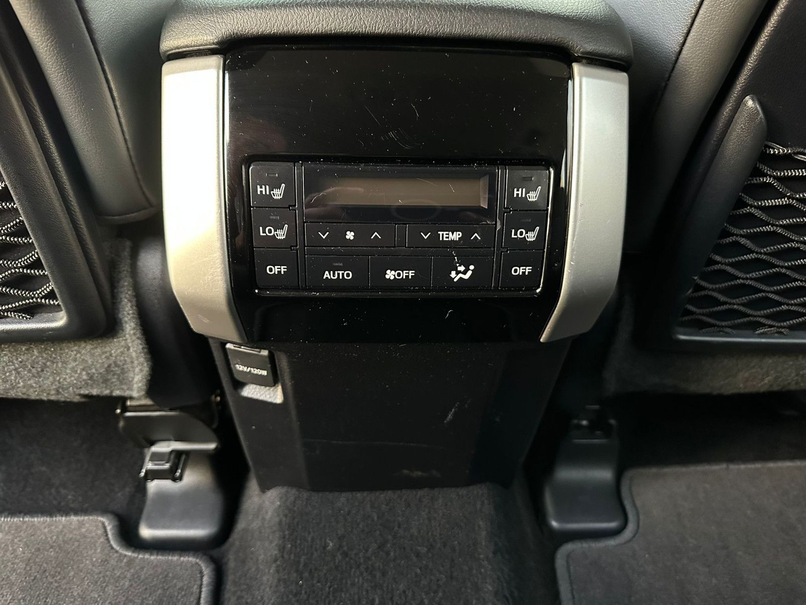 Toyota Land Cruiser 2.8D-4D Executive LED ACC 360°