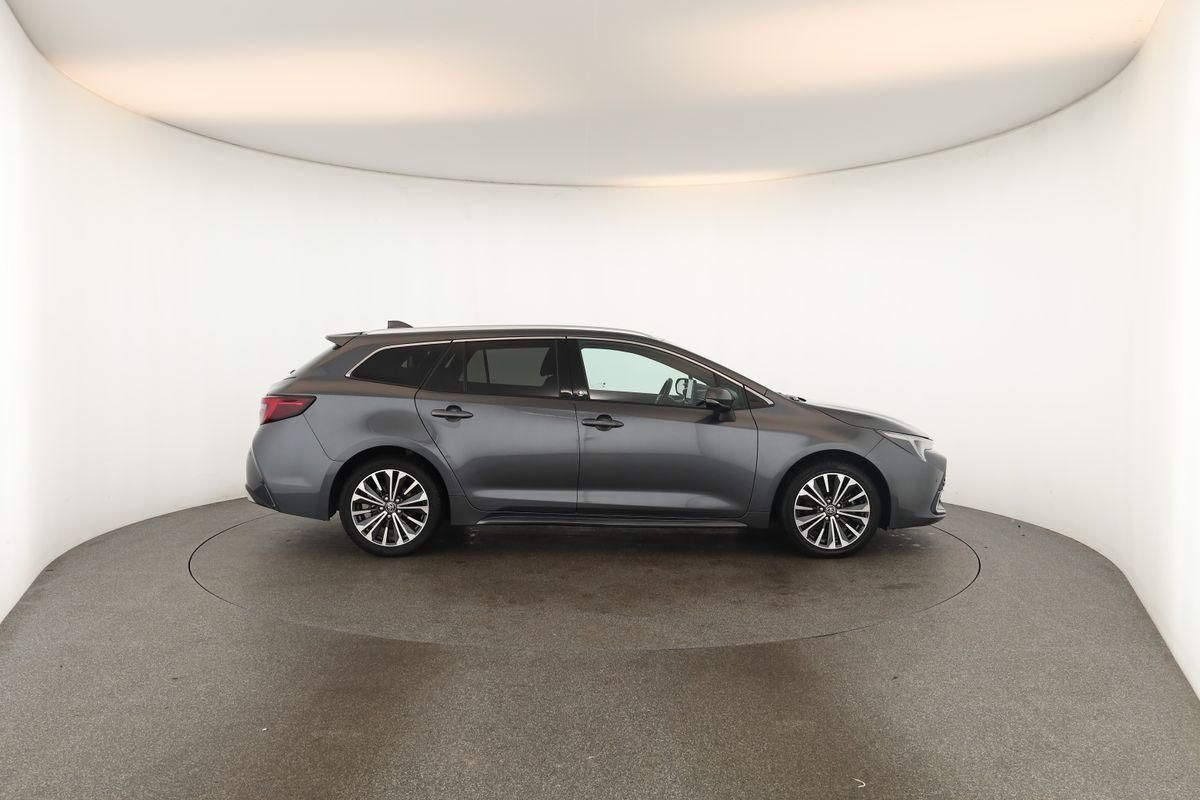 Toyota Corolla Touring Sports 2.0 CVT Team D Navi Kam