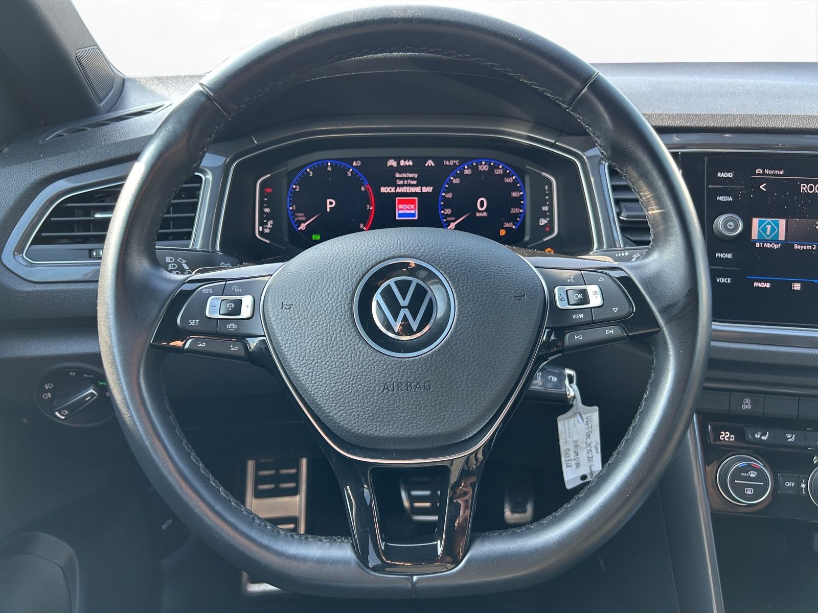 Volkswagen T-Roc 2.0 TSI DSG 4MOTION sport - Samsaru's Car Outlet