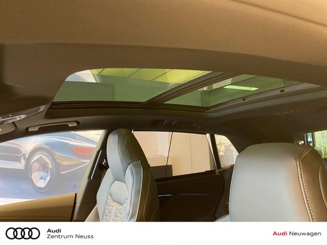 Audi RSQ8 SUV performance quattro tiptronic ab April