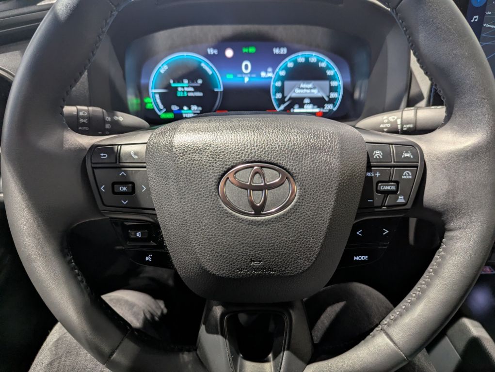 Toyota C-HR 2.0 Plug-in-Hybrid Team Deutschland