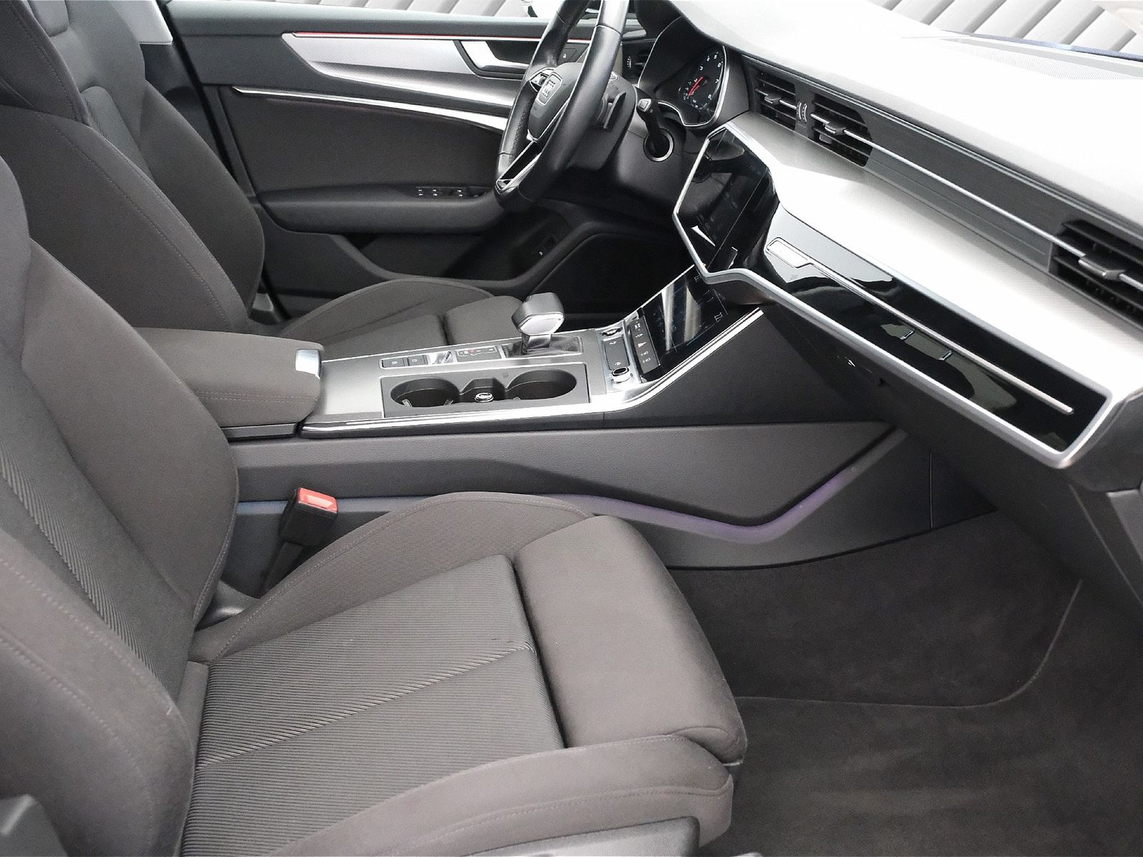 Audi A6 Avant 45 TFSI quattro sport - Samsaru's Car Outlet