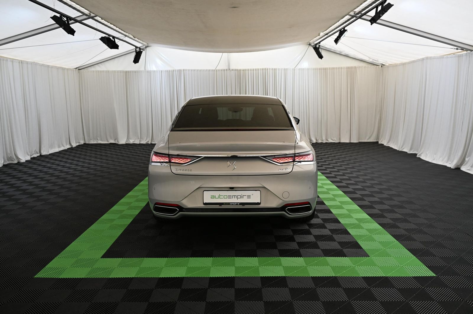 DS Automobiles DS9 1.6 E-Tense 250 RIVOLI+ UVP 68.000 EUR
