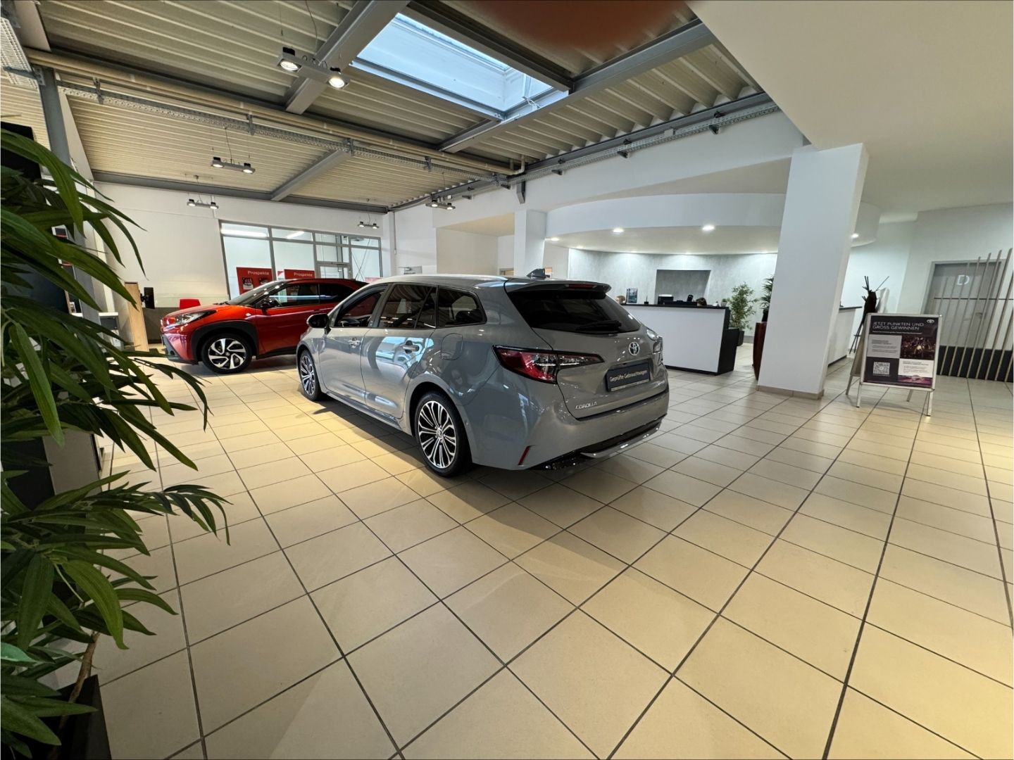 Toyota Corolla Touring Sports Hybrid Team D AppleCarPla