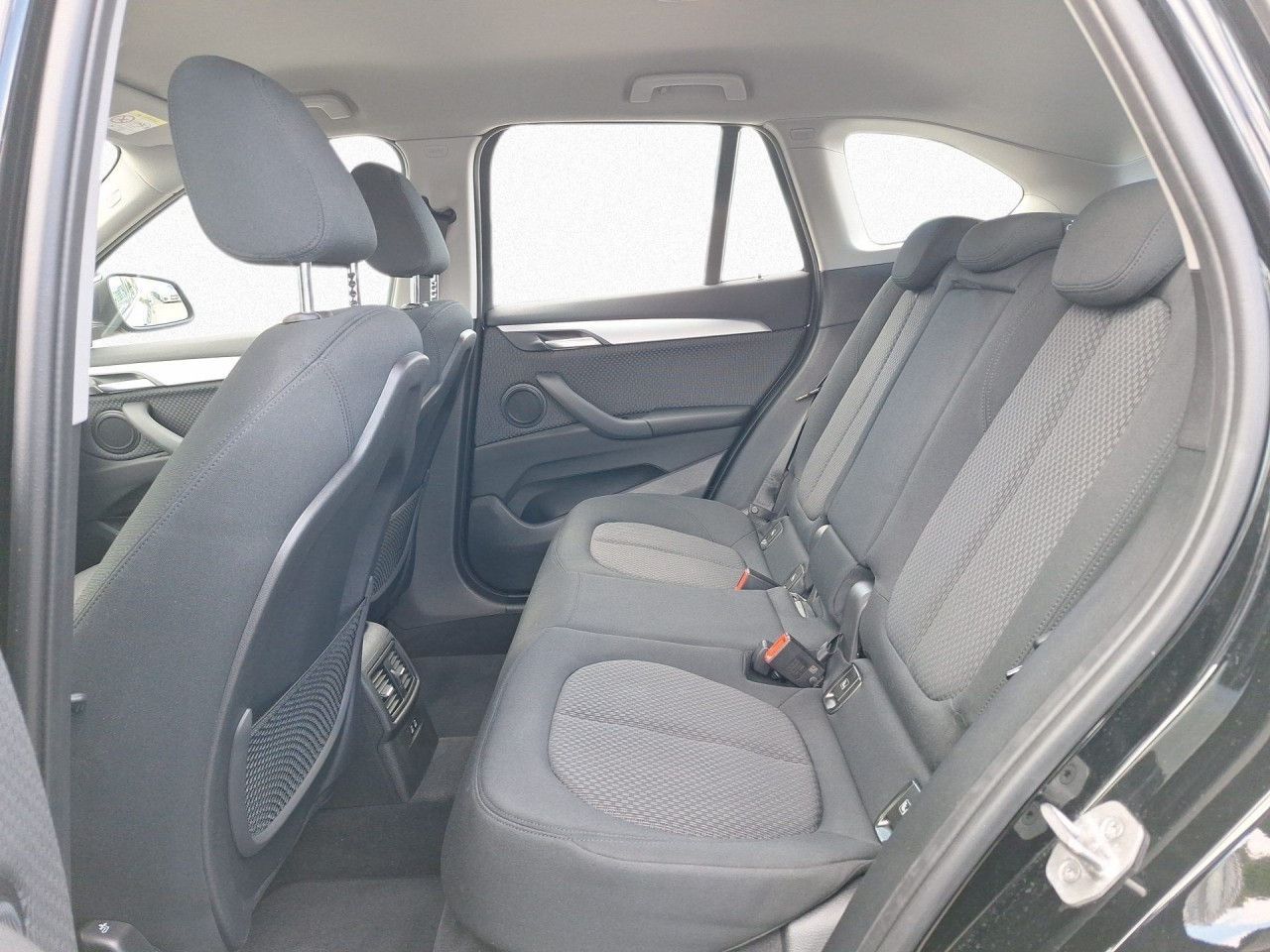 BMW X1 xDrive25e Advantage - Samsaru's Car Outlet