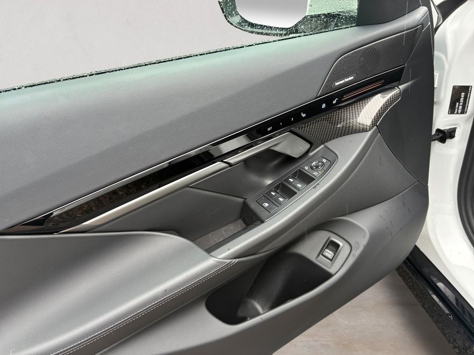 BMW 520i M Sportpaket Komfortsitze Klimaaut. AHK