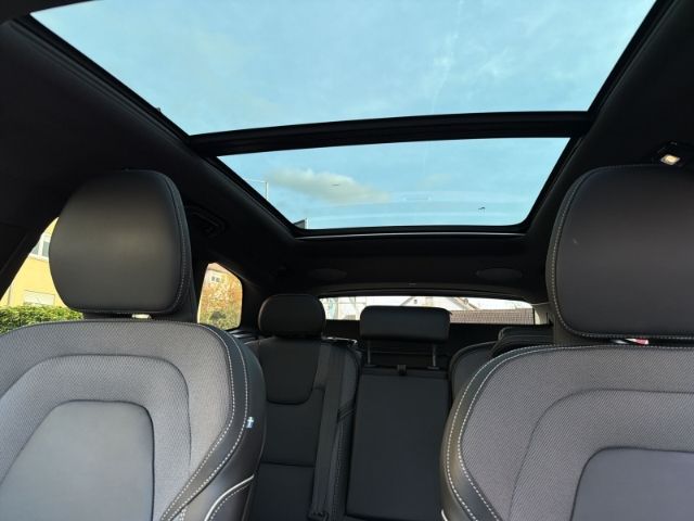 Volvo XC60 Plus Black T8 Recharge AHK elektr. Harman &