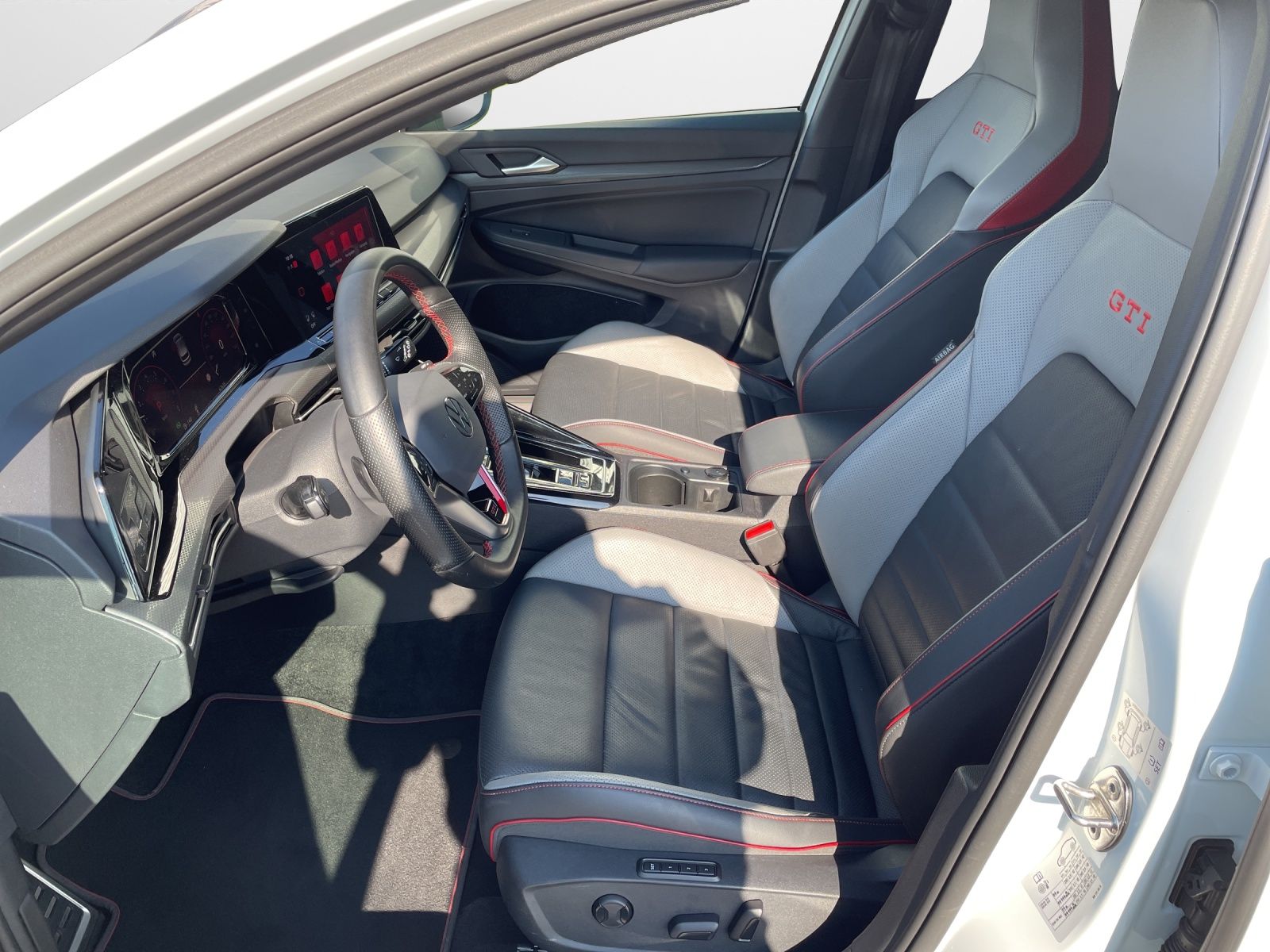 Volkswagen Golf GTI Clubsport 2.0 TSI DSG Black Style  Head