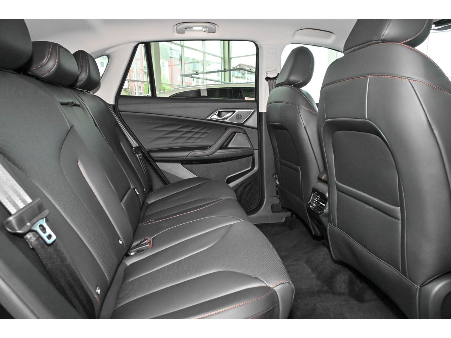 MG HS 1.5 Hybrid+ Luxury HEV LUX MY25 StandHZG  Nav