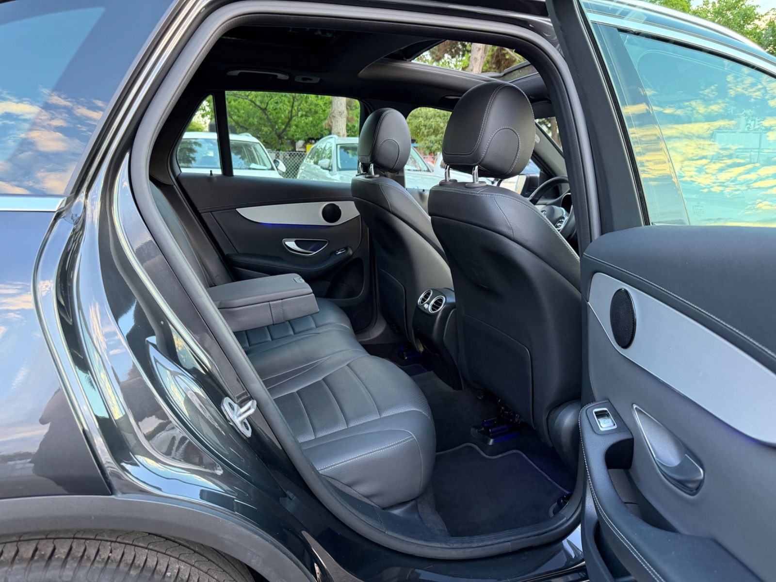 Mercedes-Benz GLC 300 d 4Matic *Exclusive+Head-up+Pano+AHK*