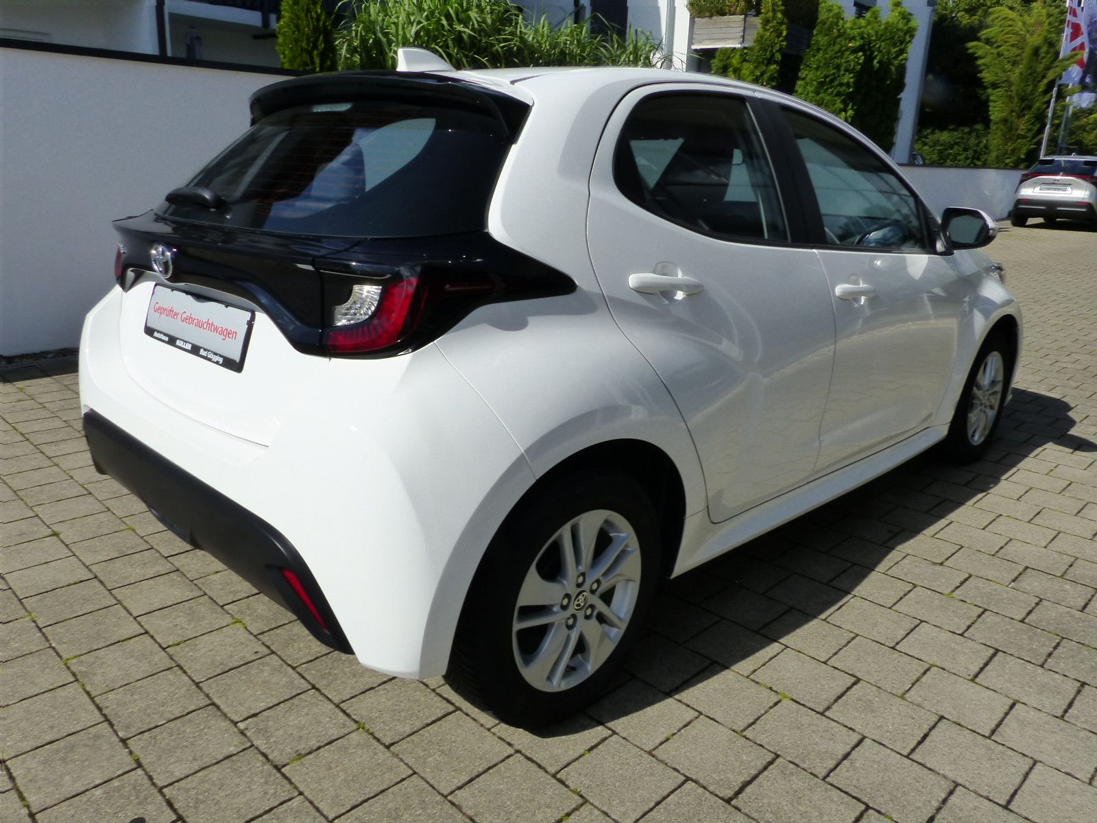 Toyota Yaris 1.5 VVT-iE Automatik Comfort - Samsaru's Car Outlet