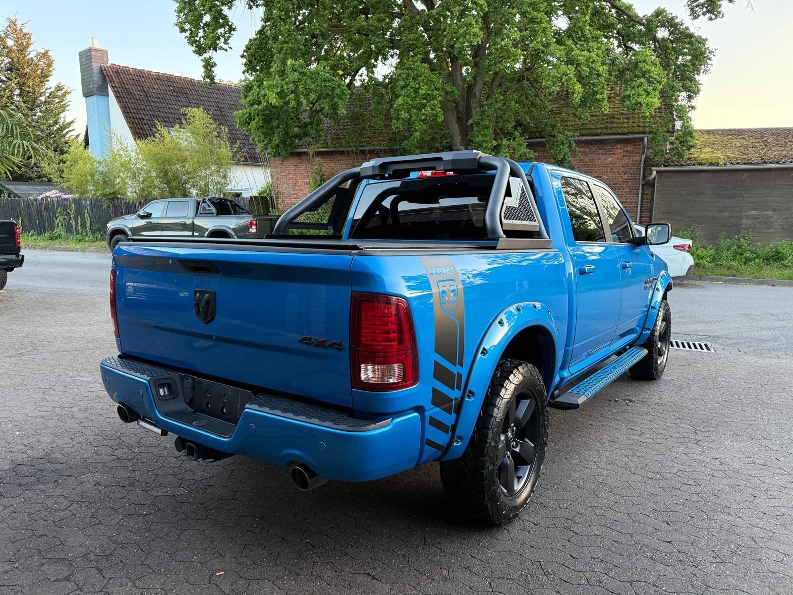 Dodge SPORT*LPG*V8*4X4*AHK*ROLLBAR*OFFROAD*GARANTI