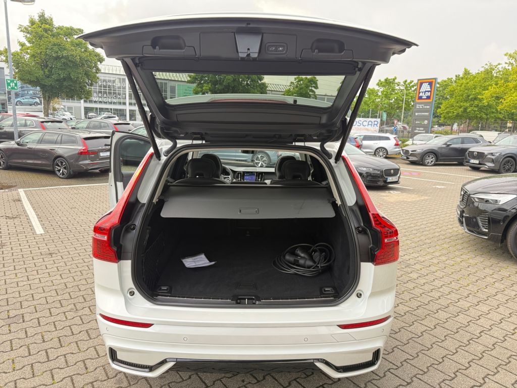Volvo XC60 T6 AWD Recharge Plus - Samsaru's Car Outlet