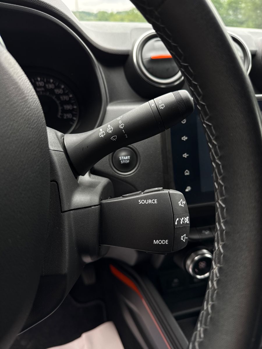 Dacia Duster II Extreme 4WD - Samsaru's Car Outlet