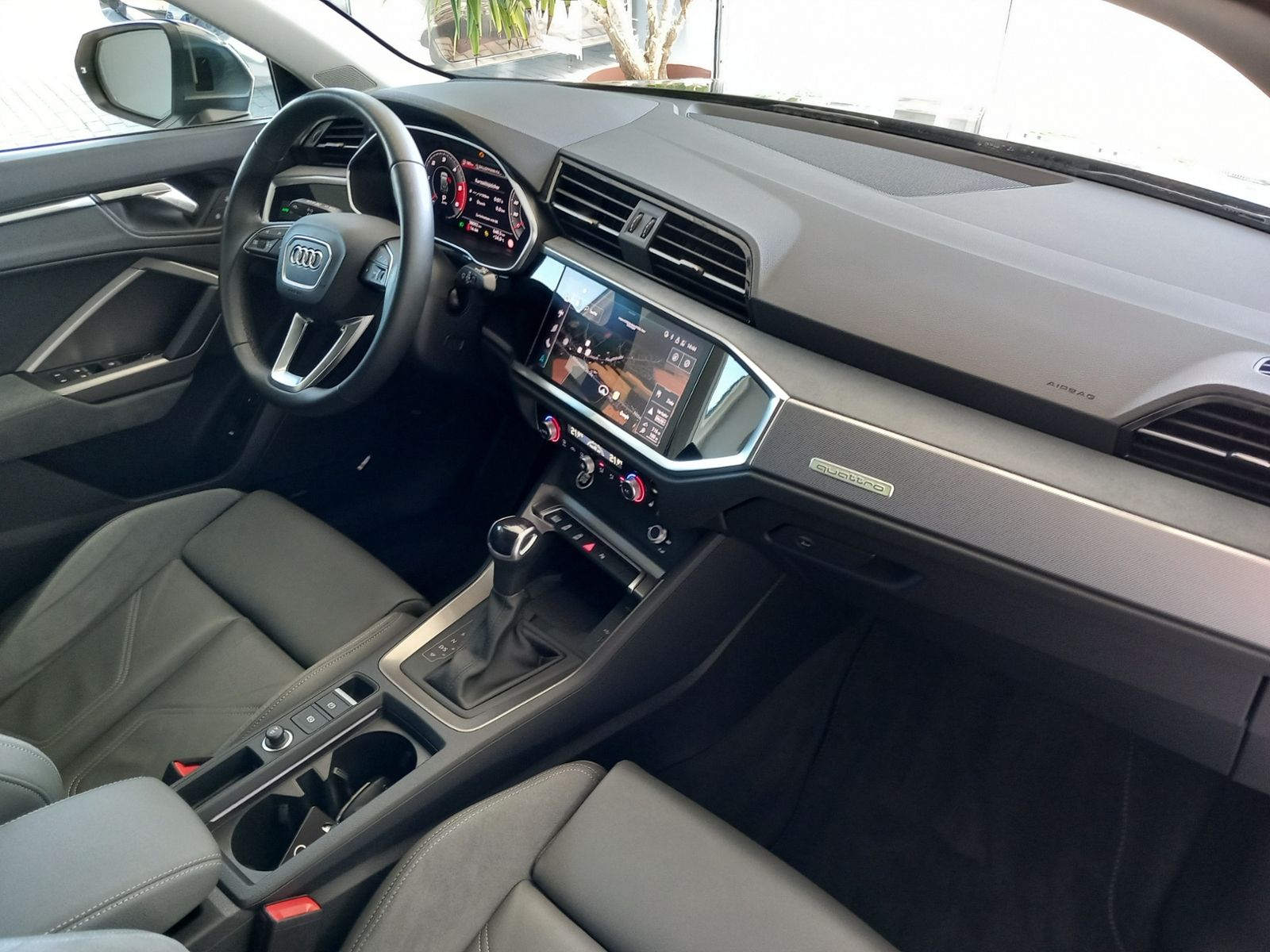 Audi Q3 S line 40 TDI quattro - Samsaru's Car Outlet