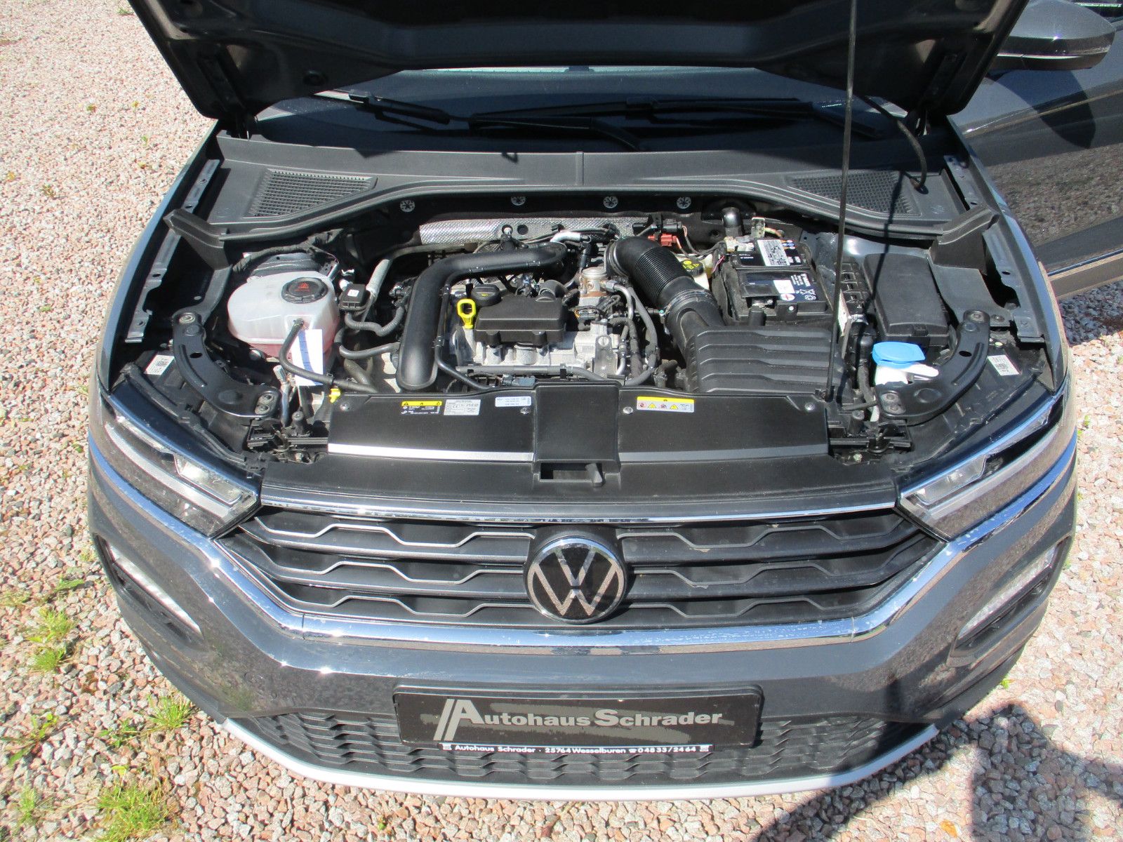Volkswagen T-Roc 1.0 TSI Style - Samsaru's Car Outlet