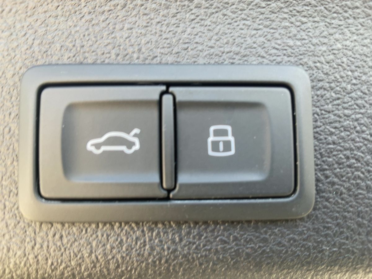Audi A6 Avant 40 TDI QU ADVANCED - Samsaru's Car Outlet