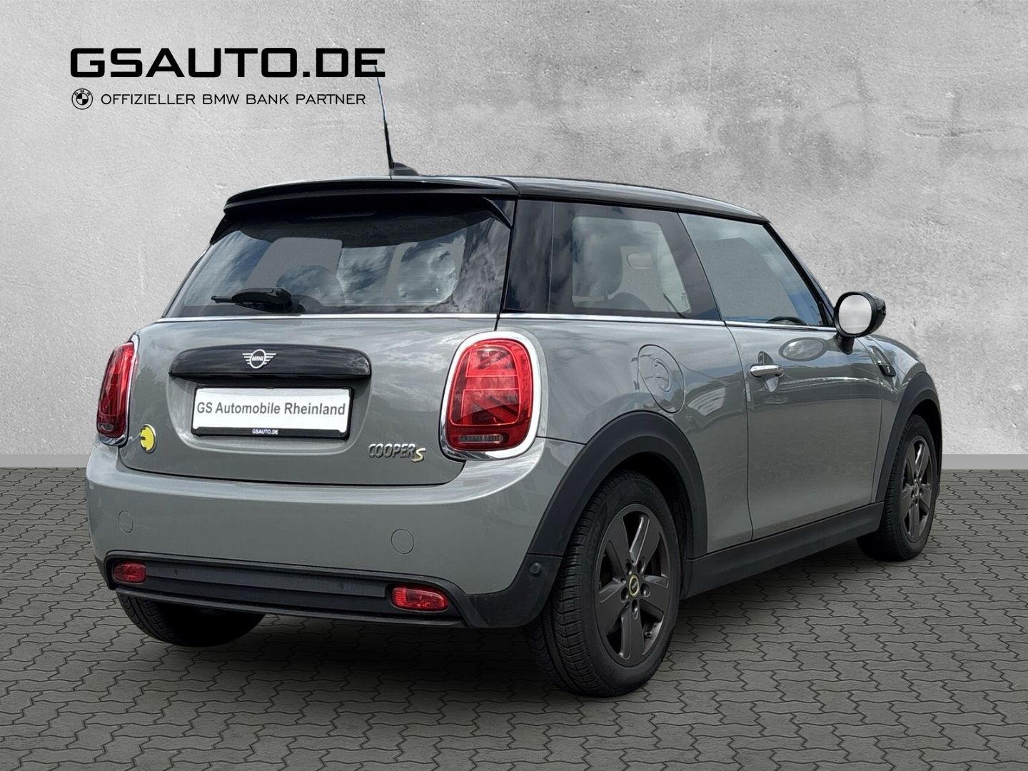 MINI Cooper SE Essential Trim - Samsaru's Car Outlet