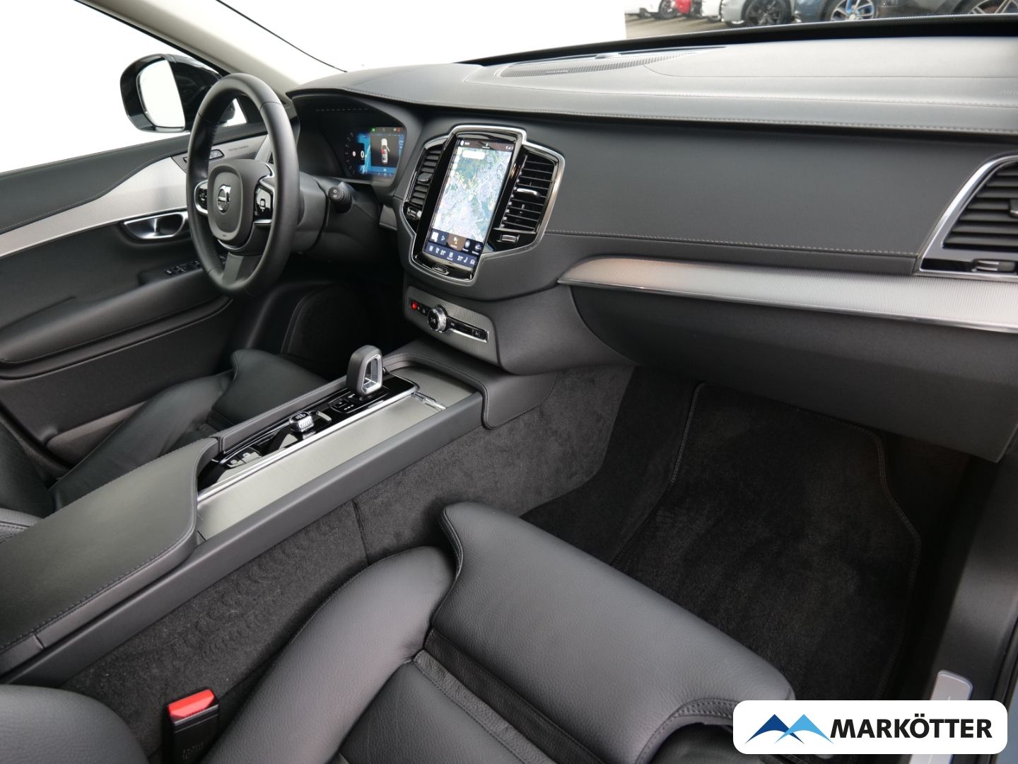 Volvo XC90 T8 AWD Recharge Plus Dark 7-Sitzer/Four-C