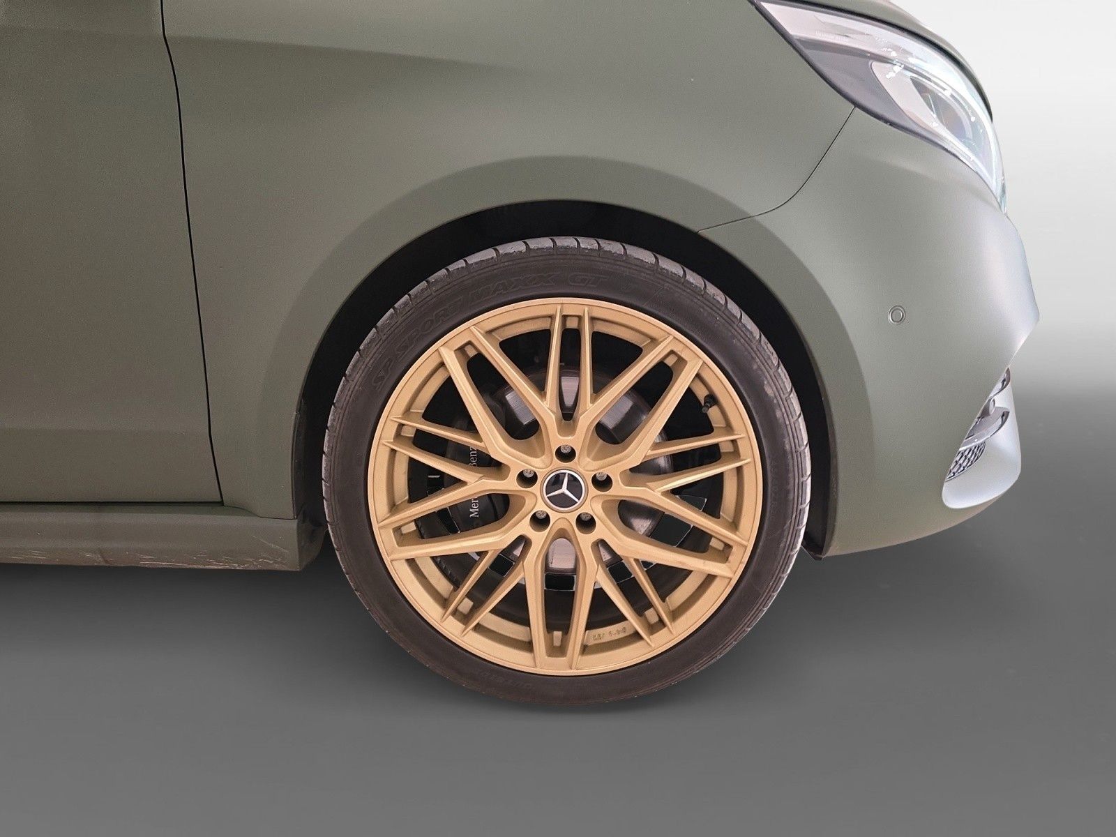 Mercedes-Benz V250d AMG Lang - Samsaru's Car Outlet