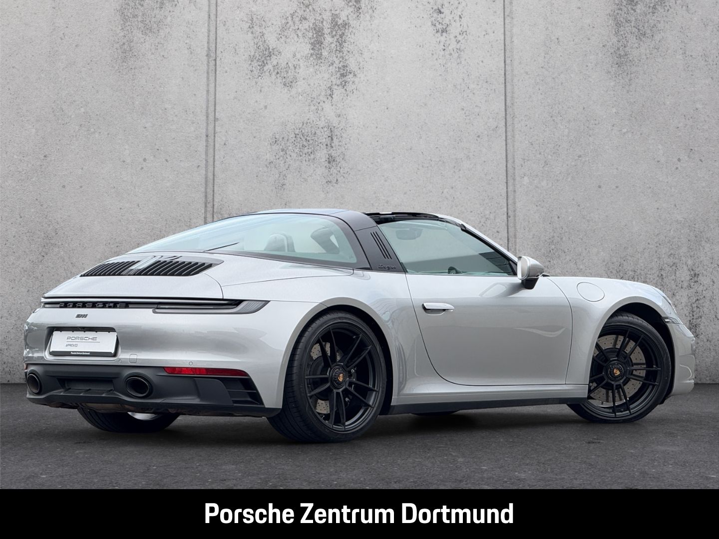Porsche 992 911 Targa 4 GTS BOSE Sportabgasanlage LED